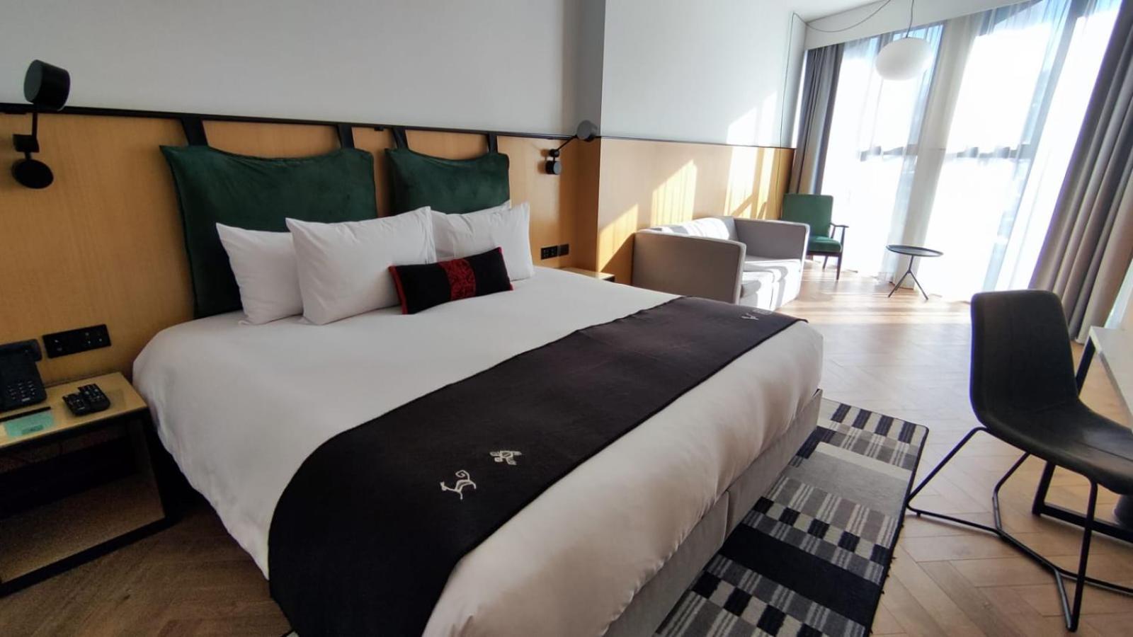 Met Hotel La Paz Esterno foto
